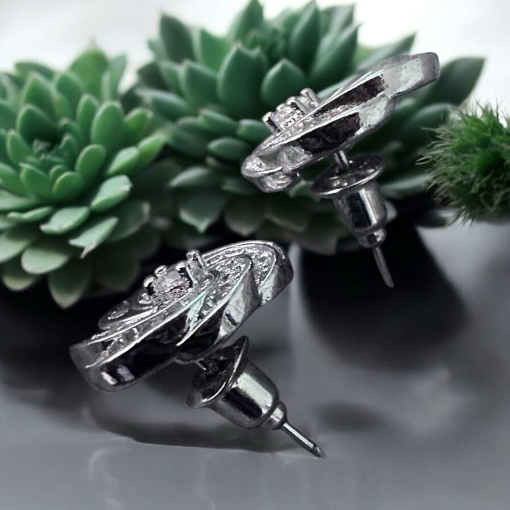 Sophisticated 18k white Silver plated Spiral Earrings w/ Cubic zirconia .50” - Picture 6 of 6
